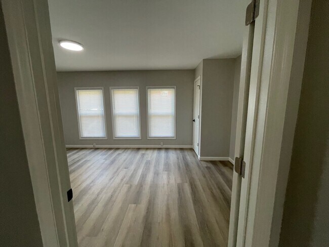 Building Photo - 119 Washington Cir