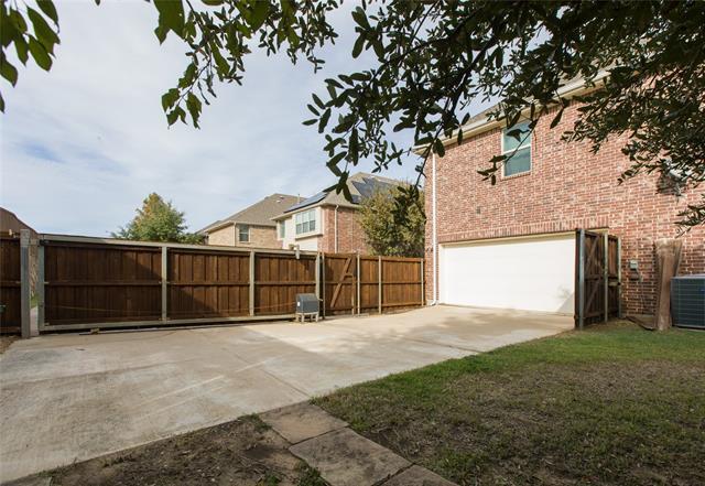 Building Photo - 9701 Lightcatcher Dr