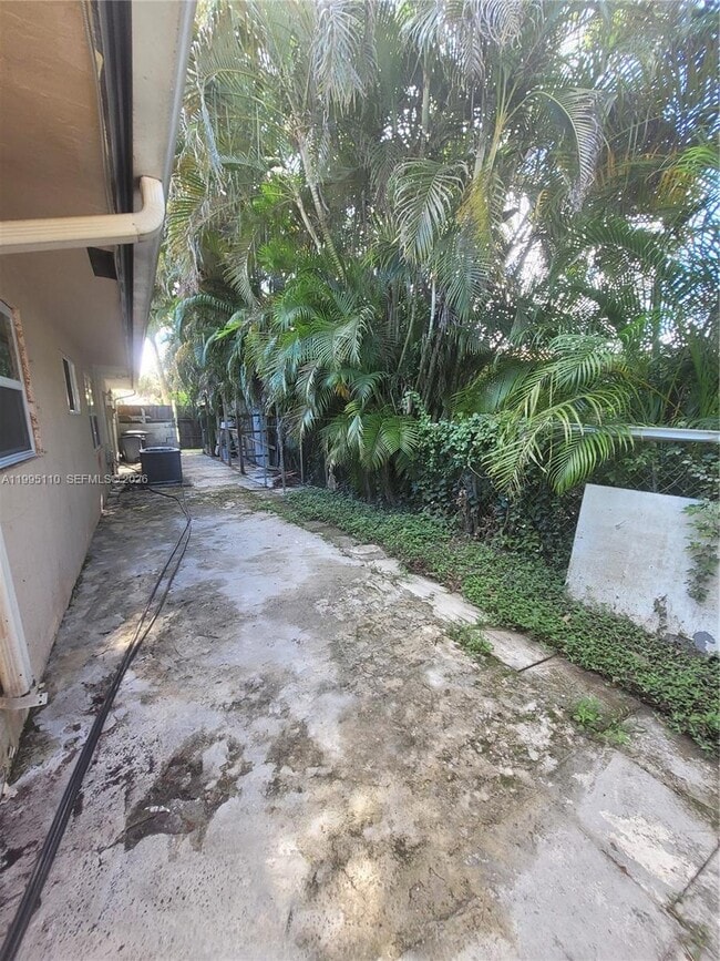 Building Photo - 22028 Acapulco Ct