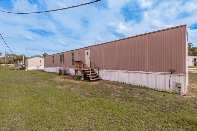 Building Photo - 1345 FM 405 Rd
