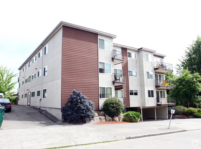 Building Photo - Sandra Apartments