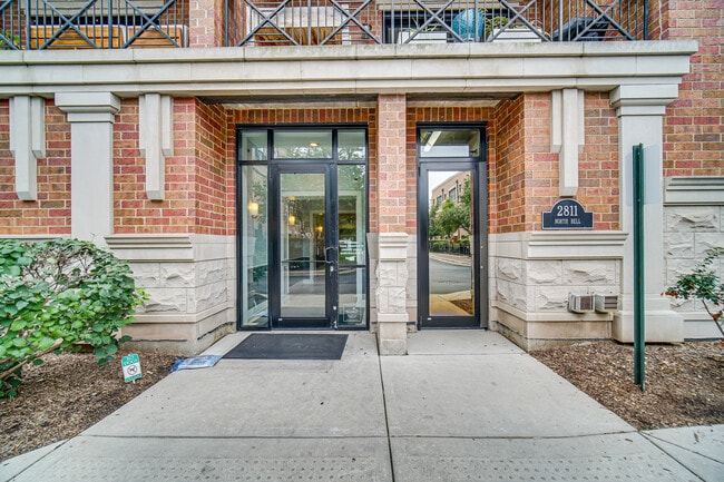 Building Photo - 2811 N Bell Ave