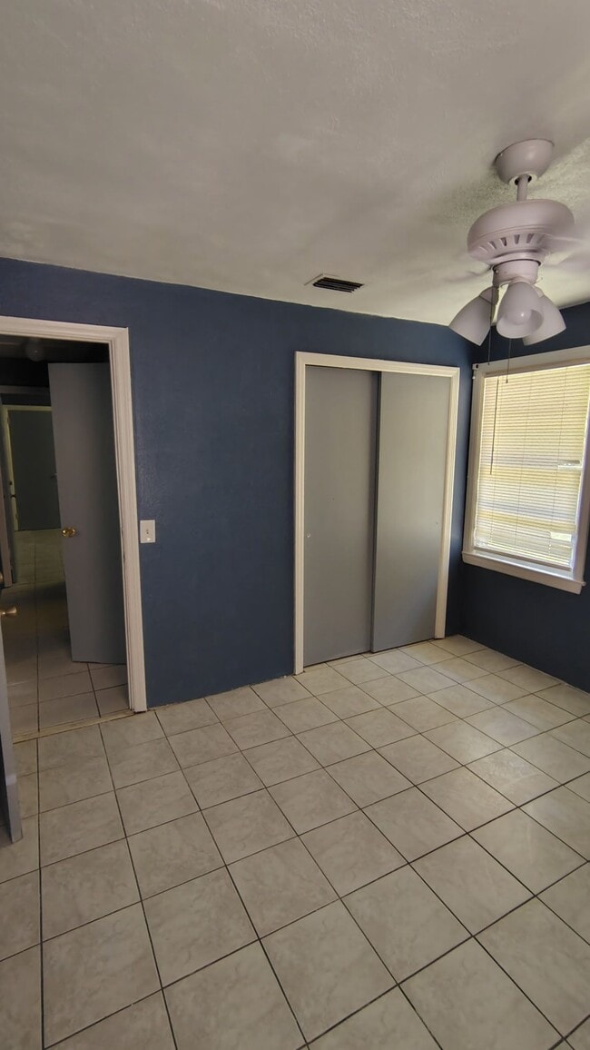Building Photo - 3611 Hardee Ave