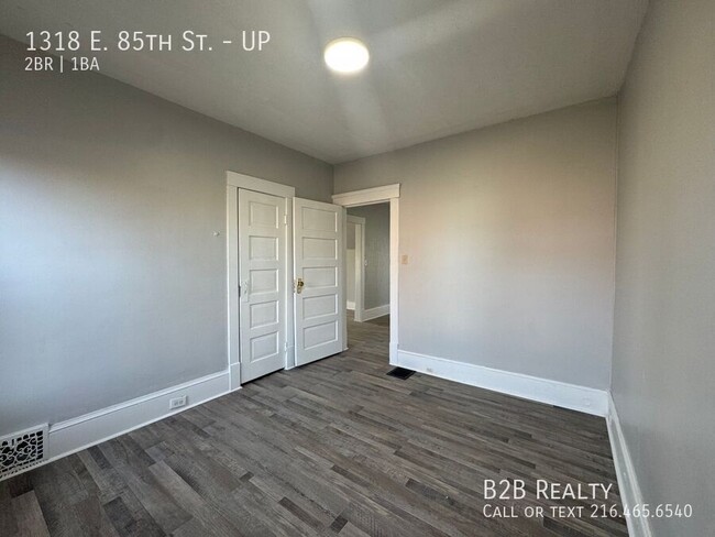 Building Photo - 1318 E 85th St