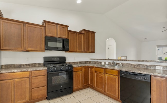 Building Photo - Glenpool 4 Bed 2 Bath with Open and Split ...