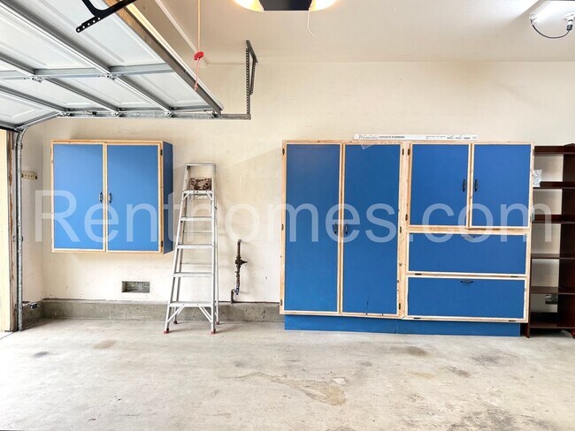 Building Photo - 11553 Westview Pkwy