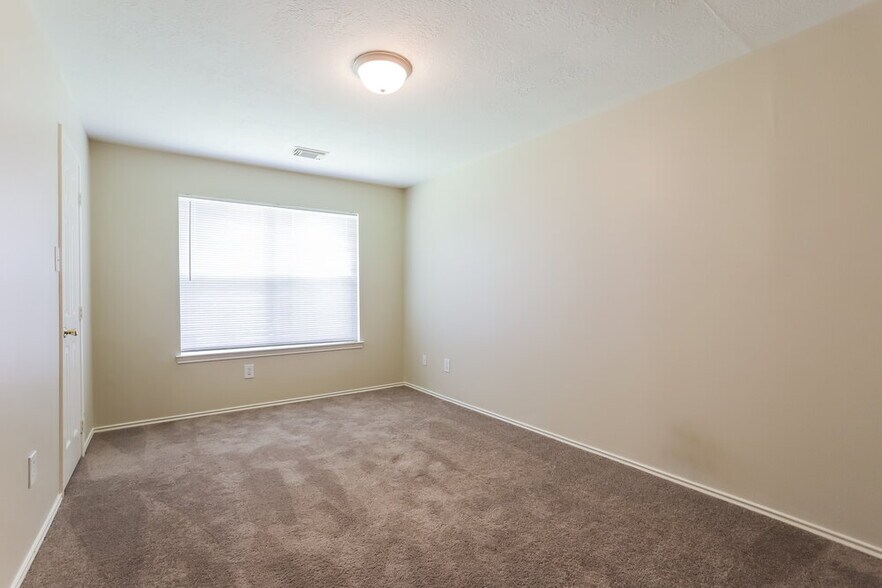 Building Photo - 3306 Coldwater Canyon Ln
