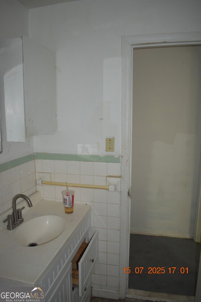Building Photo - 803 Grosso Ave