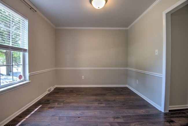 Building Photo - COMING SOON! Welcome to this beautifully r...