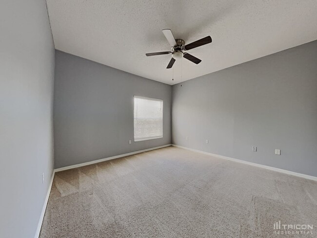 Building Photo - 4217 Harbor Lake Dr