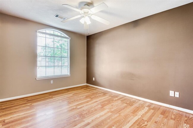 Building Photo - 7302 Hollow Field Ln