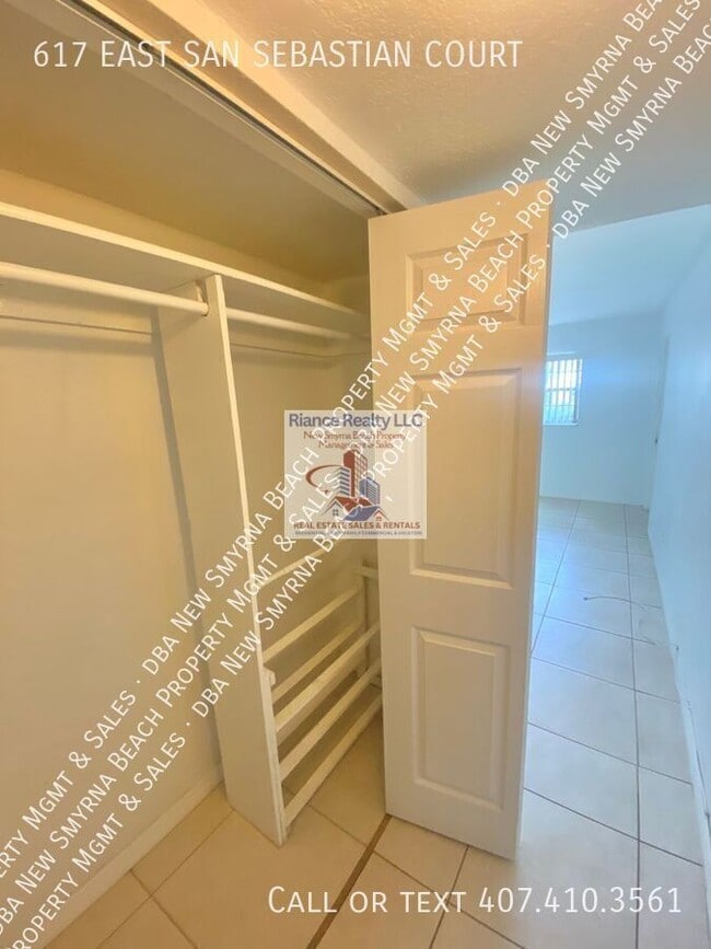 Building Photo - 617 E San Sebastian Ct