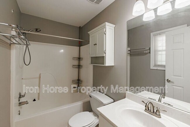 Building Photo - 160 Cedar Rock Trace