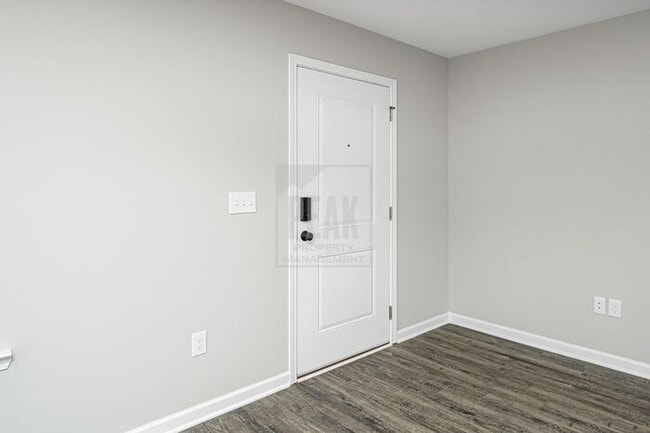 Building Photo - $1650! Beautiful 3Bed 2Bath in newly built Woodland Circle! Tour today