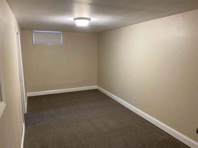 Building Photo - Penn Schools!  Granger IN 3 bedroom home for rent