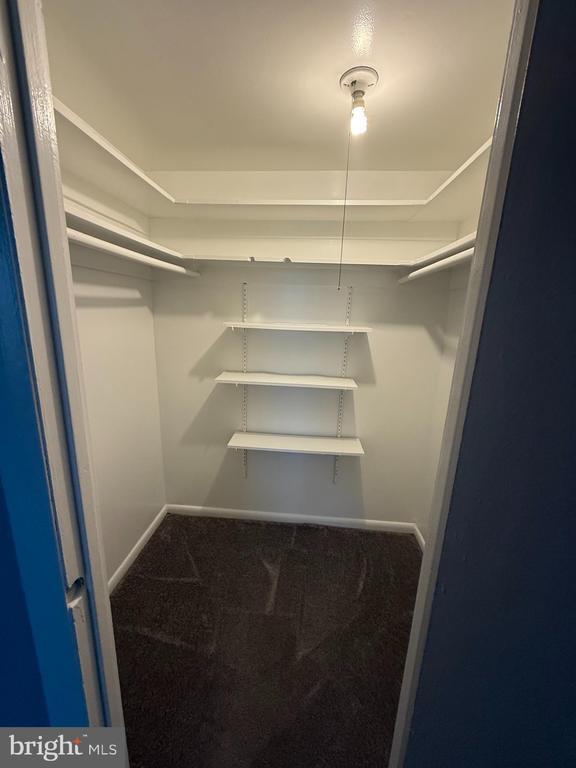 Building Photo - 5245 W Running Brook Rd