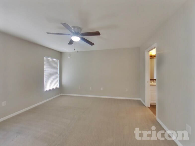 Building Photo - 2257 Barn Owl Ave