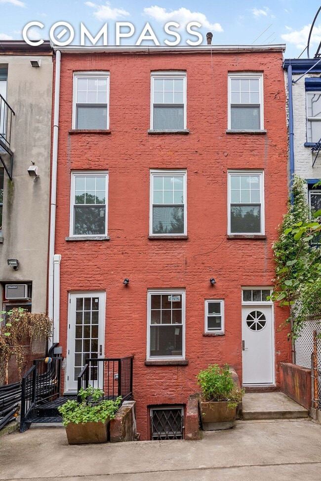 Building Photo - 69 Hudson Ave