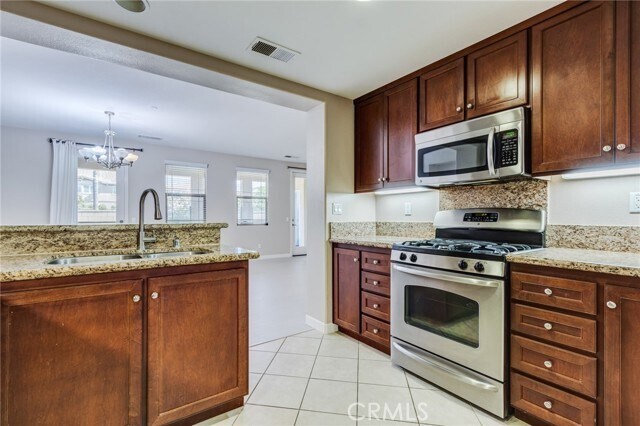 Building Photo - 12336 Hollyhock Dr