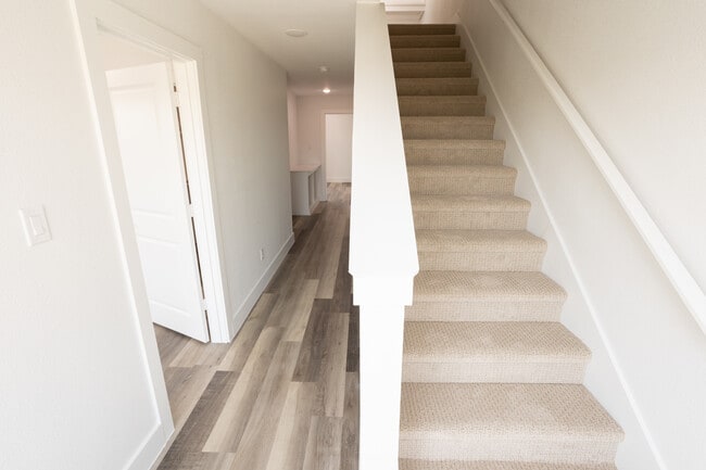 Building Photo - 3144 Wayside Ave