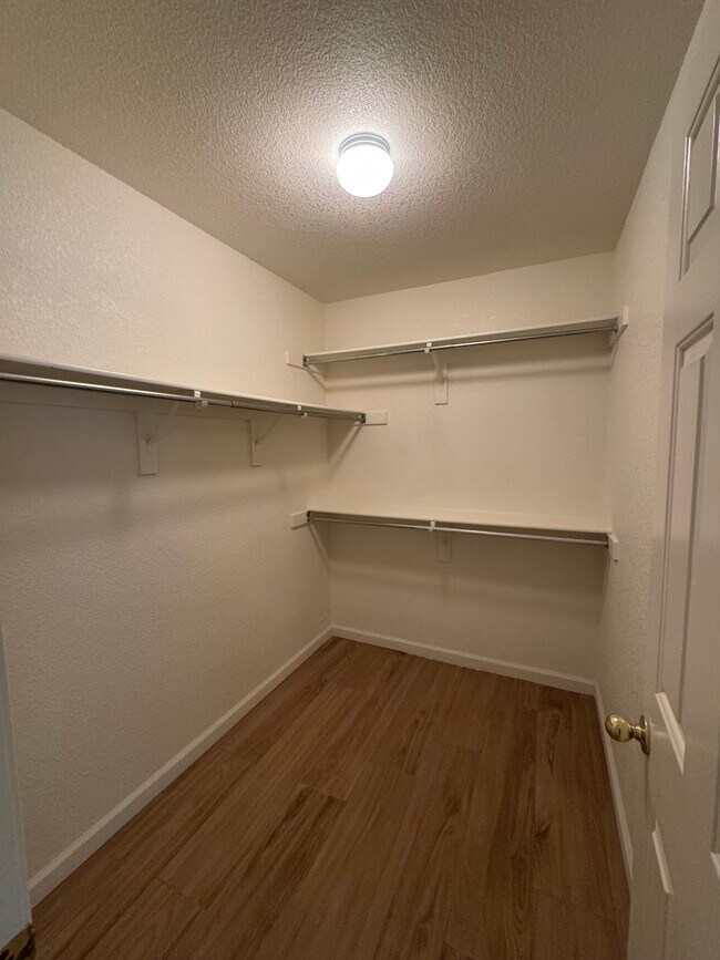 Building Photo - 5312 Great Pine Dr