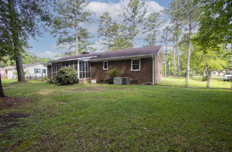 Building Photo - 415 Bradford Dr