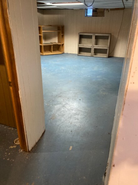 Building Photo - 2719 Plainfield Ave