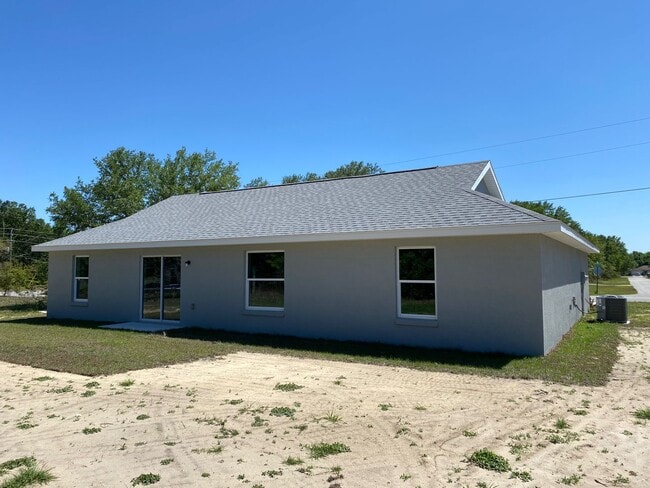 Building Photo - Desirable SW Ocala Neighborhood 3/2/2 **WON"T LAST**