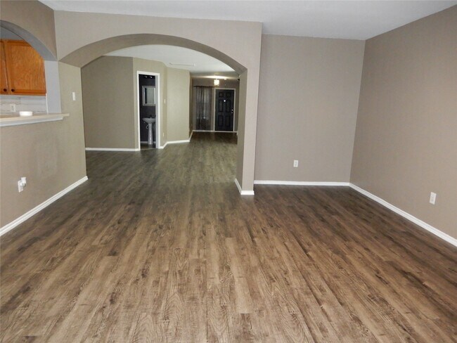 Building Photo - 20119 Baron Brook Dr