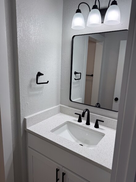 Building Photo - 412 Williams Ct