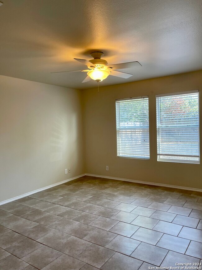 Building Photo - 8007 Misty Bluff