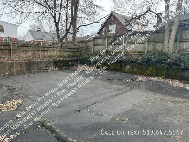 Building Photo - 3333 S Sterling Way