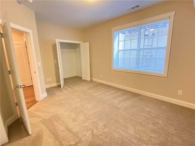 Building Photo - 2418 Gatebury Cir