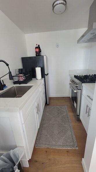 Kitchen - 1132 Gleneagles Ter