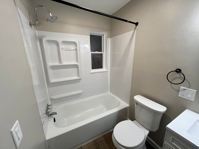 Building Photo - 3317 Bampton Ave