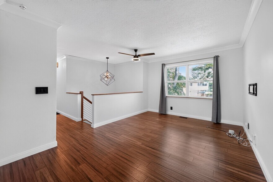 Building Photo - 3906 Pickett Dr SW