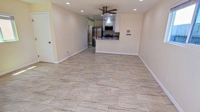 Building Photo - Newly Remodeled 3 Bedroom 2 Bath with Swee...