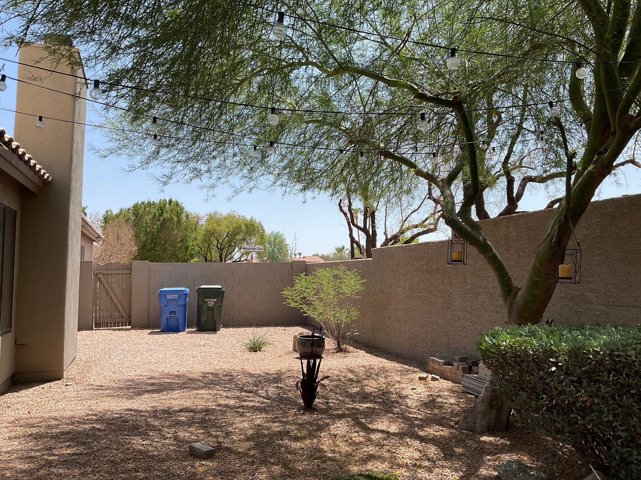 Building Photo - 3872 E Mountain Sky Ave