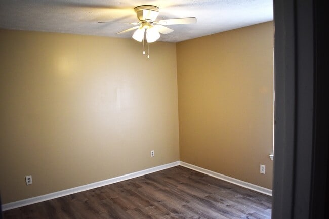 Building Photo - 3722 Burnham Way