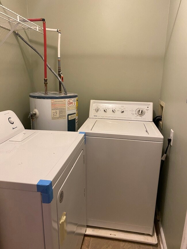 Building Photo - 10229 Rose Meadow Ln