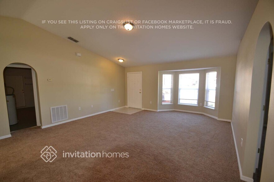 Building Photo - 3074 Mapleshade St