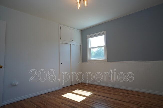 Building Photo - 4201 W Kootenai St