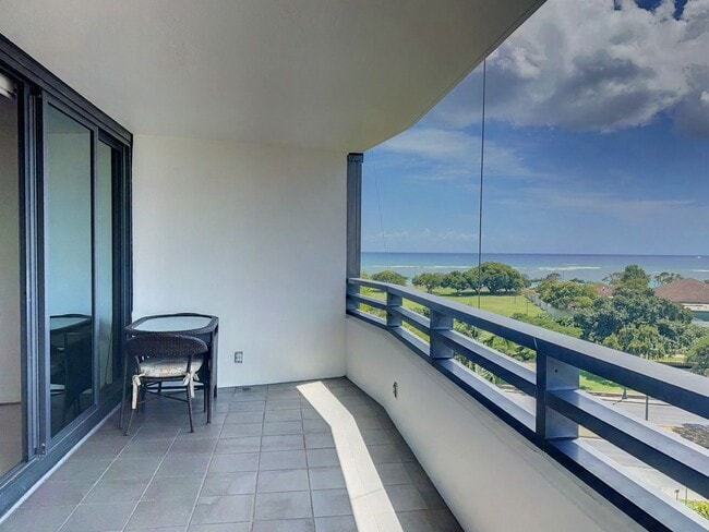 Building Photo - Stunning Kakaako 2 Bedroom at Nauru Tower