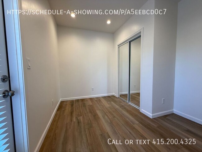 Building Photo - Two Bedroom Apartment in Watsonville ~ Cal...