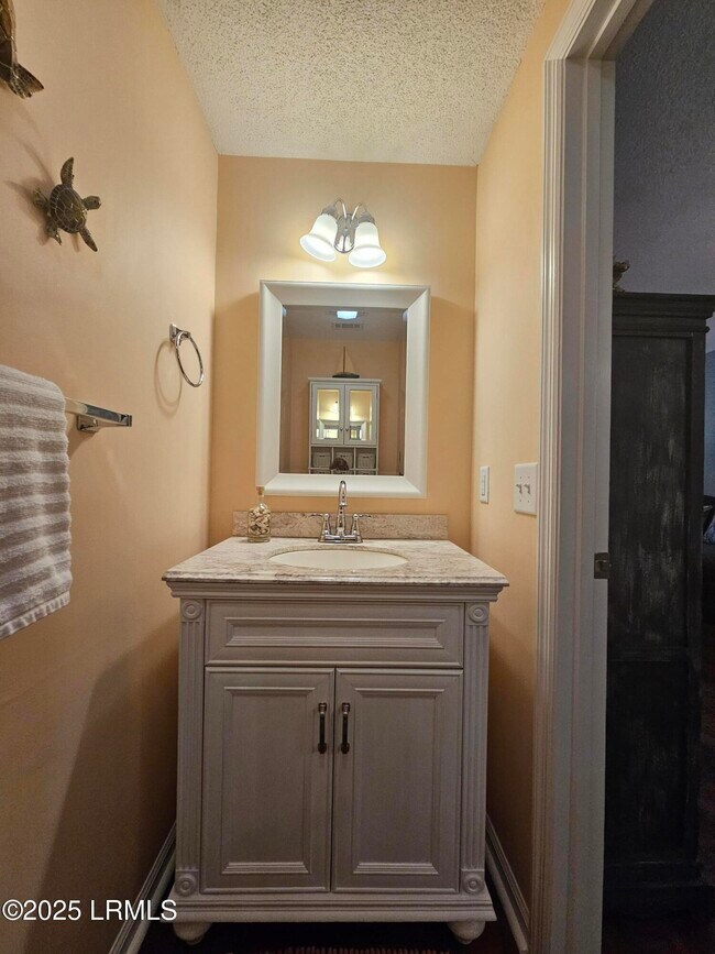 Building Photo - 1105 13th St