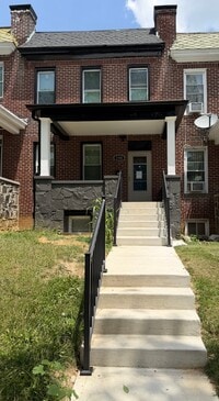 Building Photo - 3106 Sequoia Ave