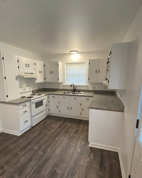 Building Photo - 3139 Parish Cemetery Rd