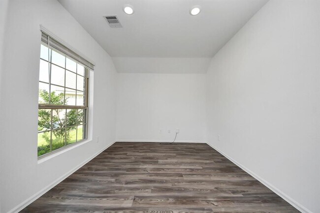 Building Photo - 1351 Antigua Dr