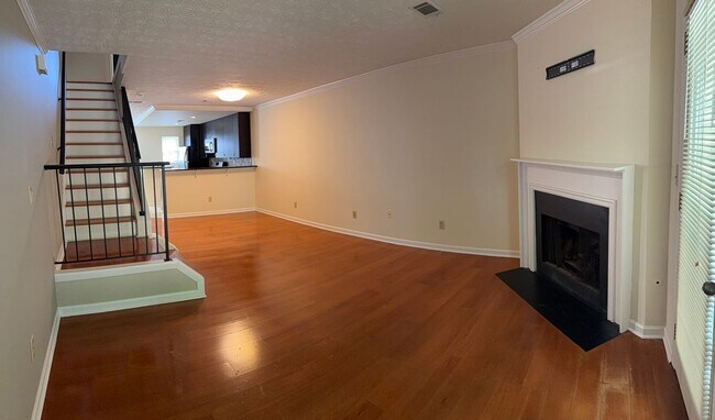 Building Photo - 2 Bed/2 Bath Townhouse in Norcross for Lease
