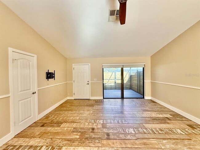 Building Photo - 23331 Club Villas Dr